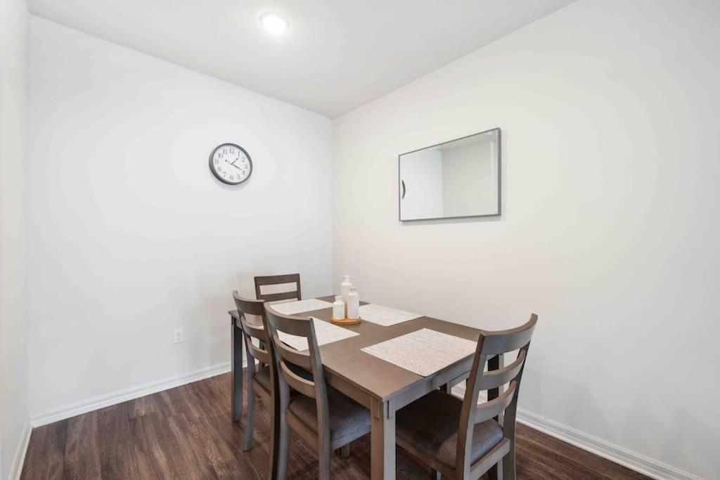 Lavish 2Br Apartment In Tampa Bagian luar foto