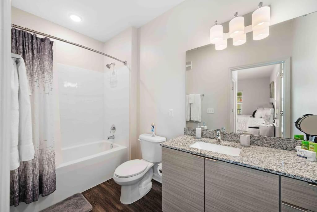 Lavish 2Br Apartment In Tampa Bagian luar foto
